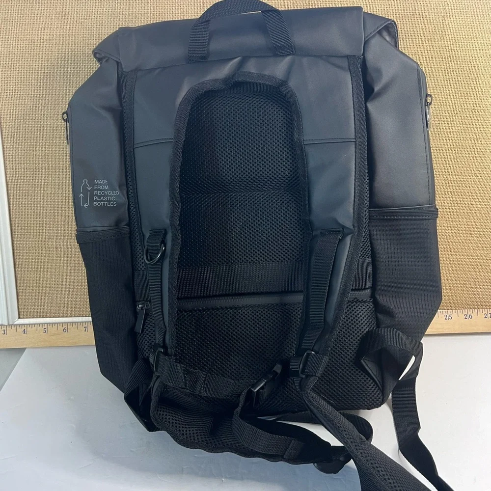 Adventures by Disney Backpack New Without Tags in Black